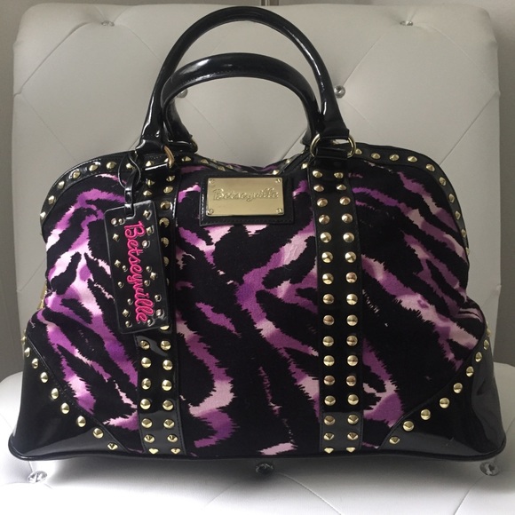 Betsey Johnson Handbags - Betsey Johnson Betseyville Travel Weekender Bag